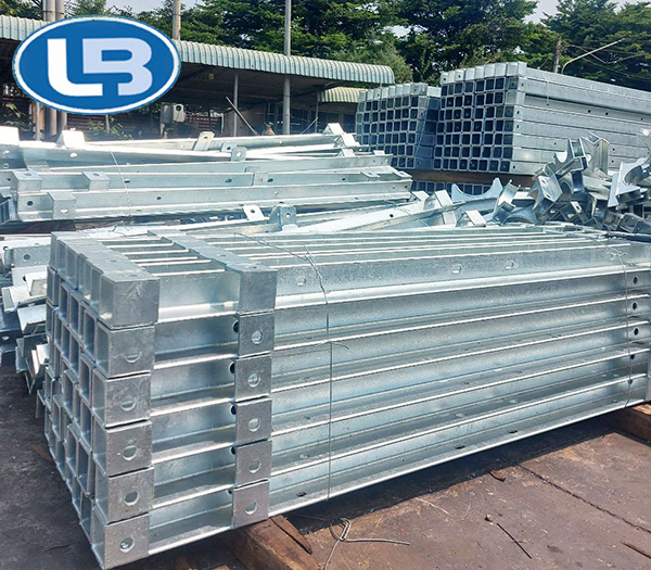 Galvanized scaffolding frames